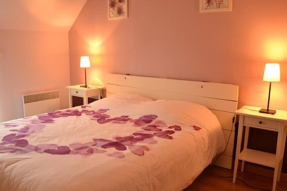 Photo of Bedroom in Chilleurs-aux-Bois