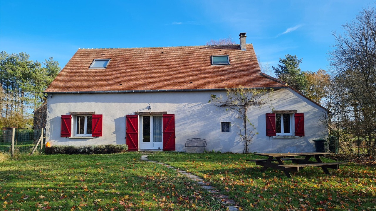 Photo of Outdoor in Donnery