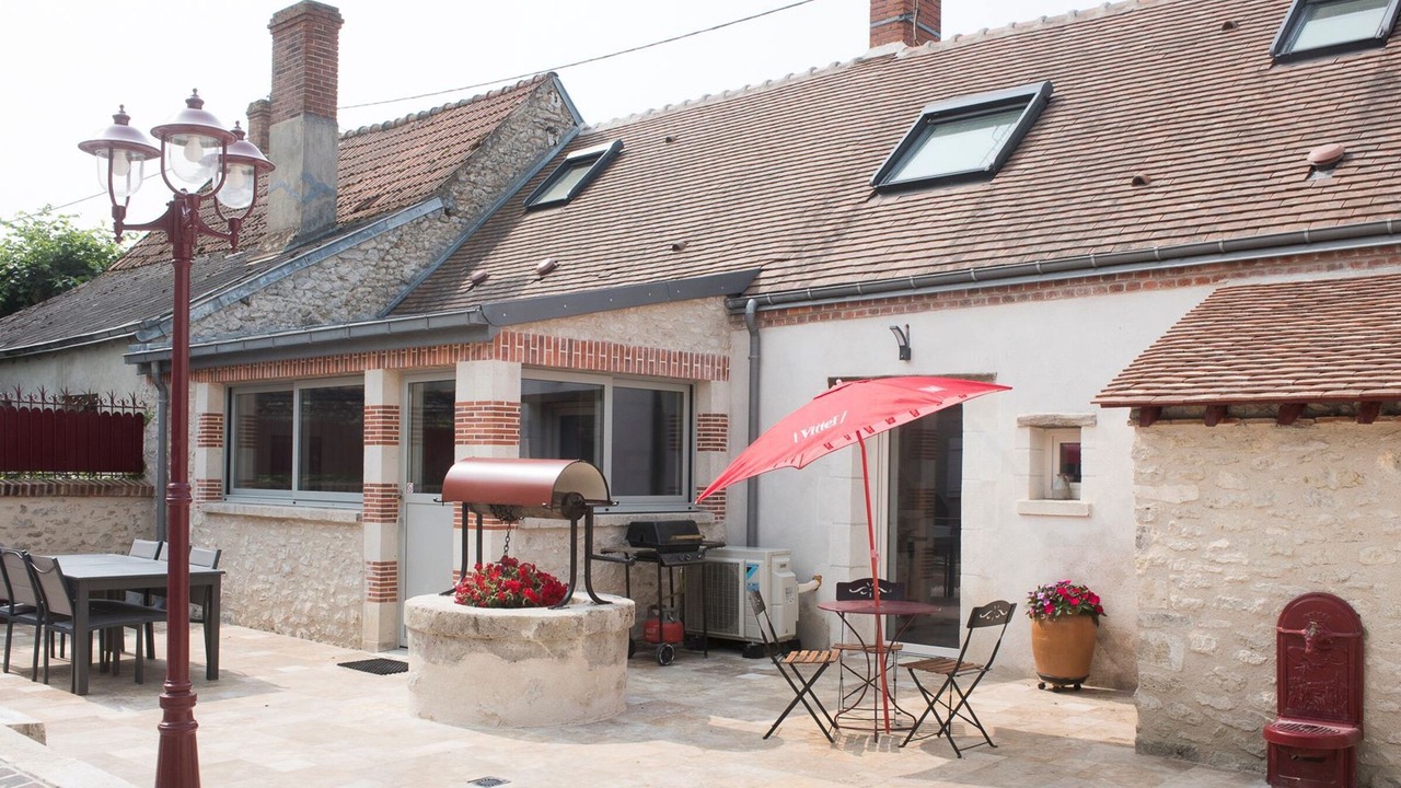 Photo of Outdoor in Checy