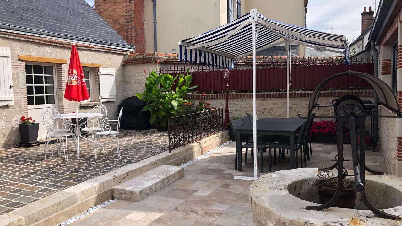 Photo of Outdoor in Checy