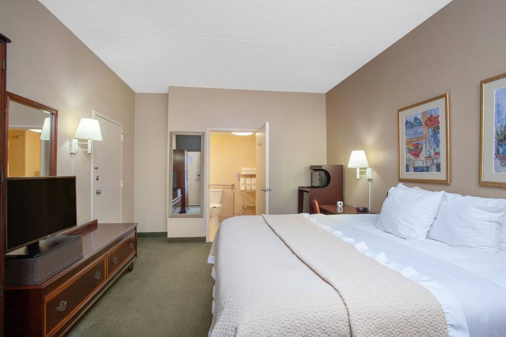 Photo of Bedroom in Statesboro