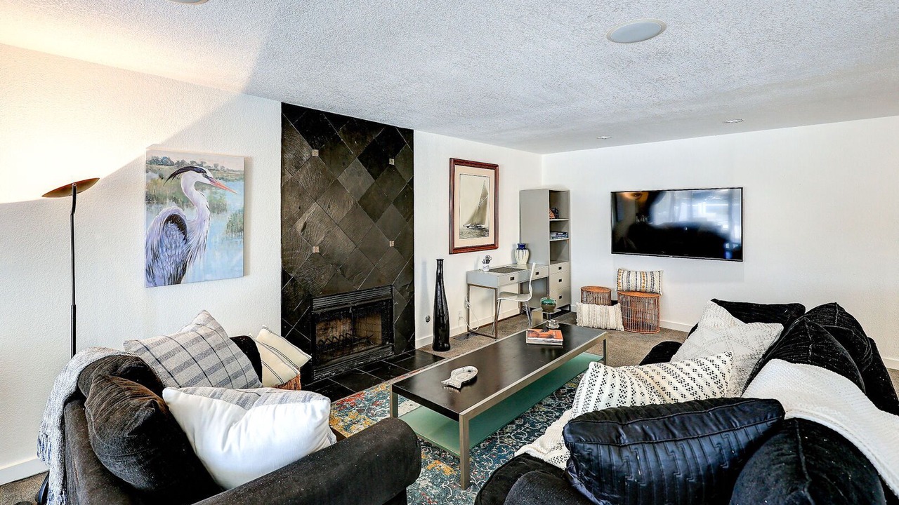 Photo of Livingroom in Discovery Bay