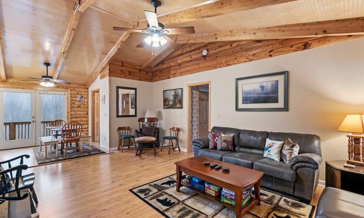 Photo of Livingroom in Lynn