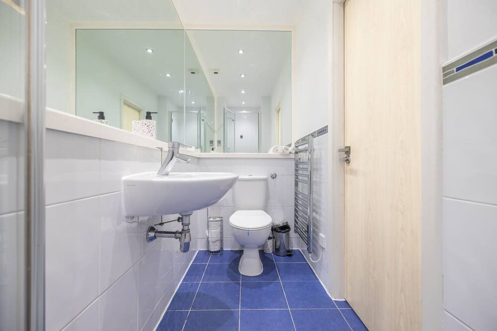 Photo of Bathroom in Birmingham City Centre
