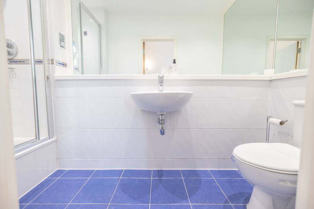 Photo of Bathroom in Birmingham City Centre