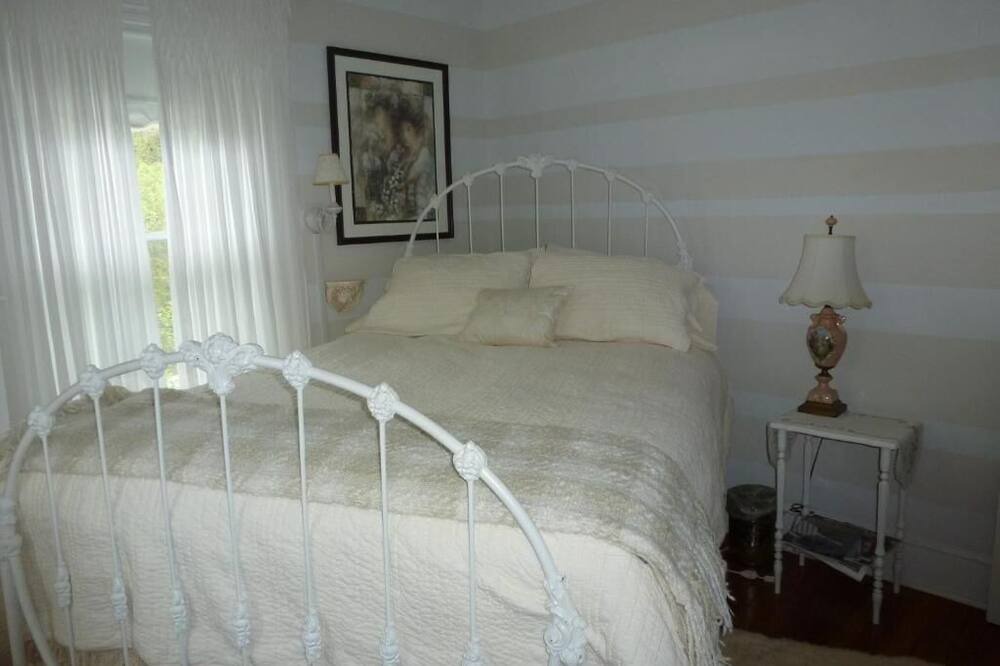 Photo of Bedroom in Galilee