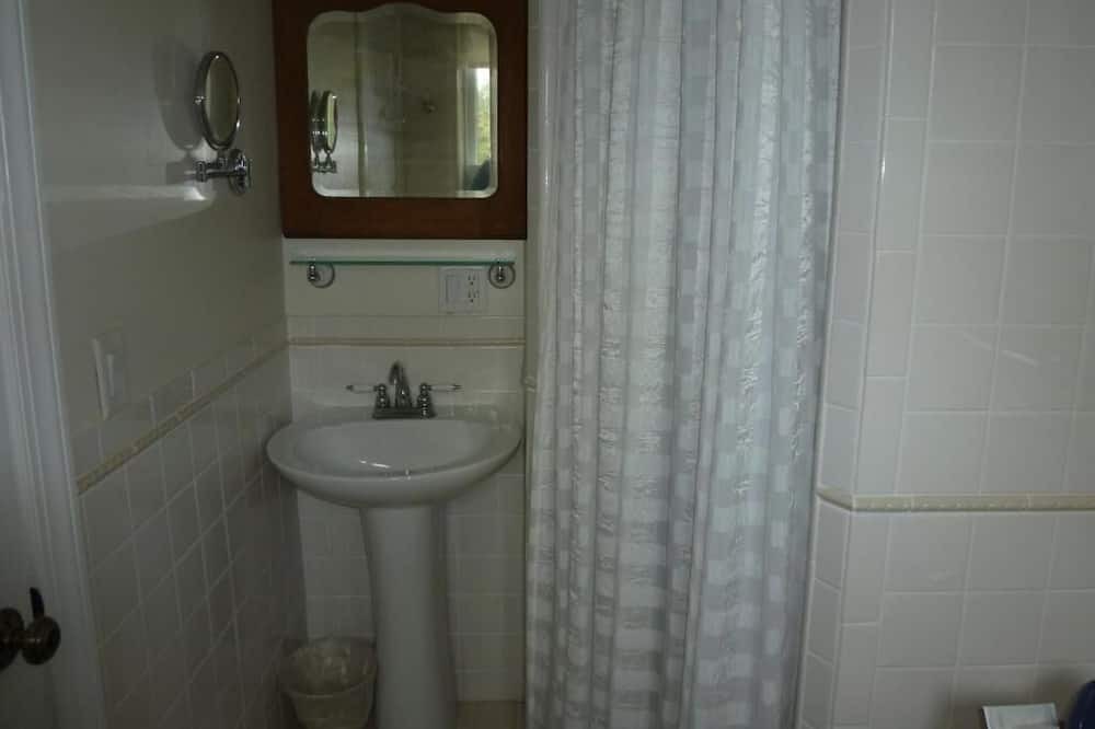 Photo of Bathroom in Galilee