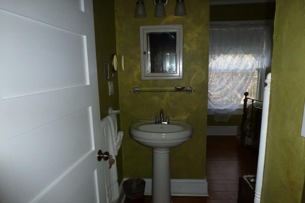 Photo of Bedroom in Galilee