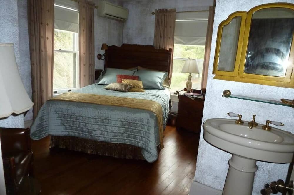 Photo of Bedroom in Galilee