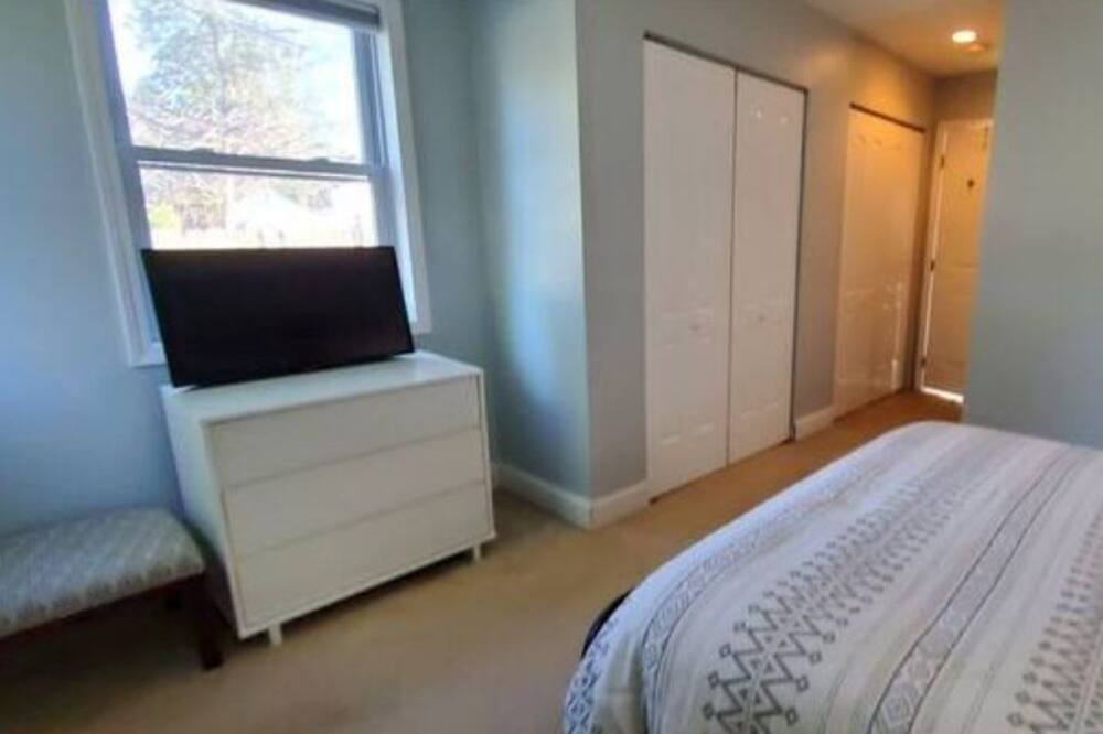 Photo of Bedroom in Town of Hastings