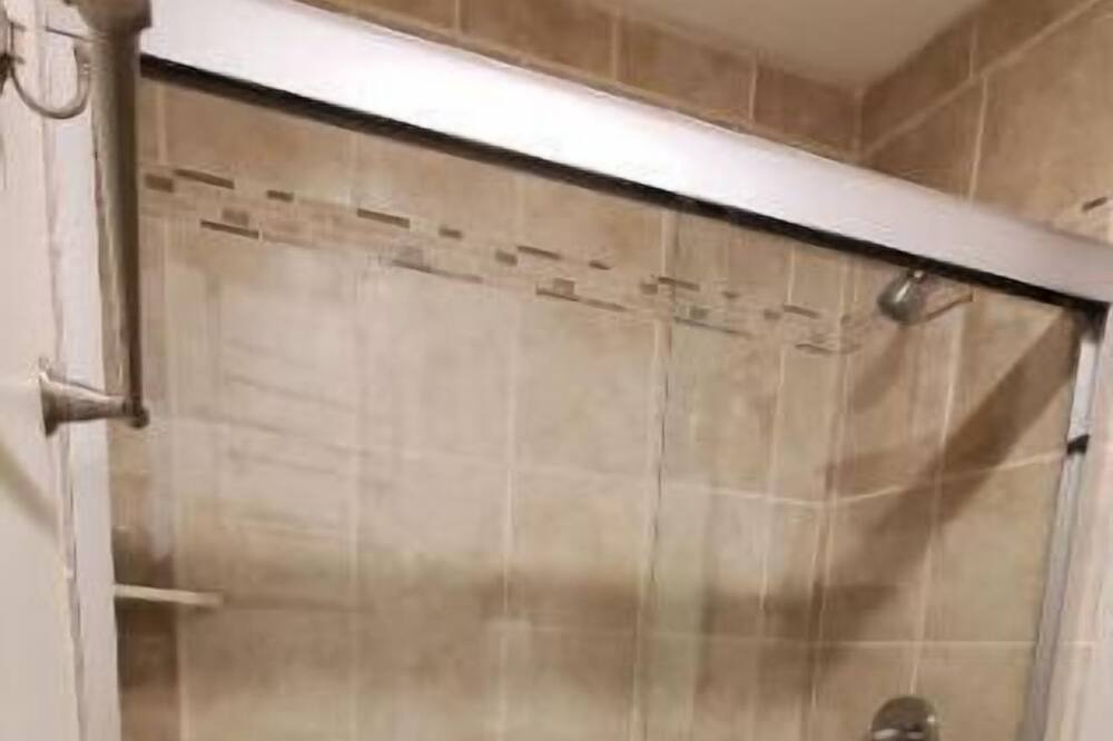 Photo of Bathroom in Town of Hastings