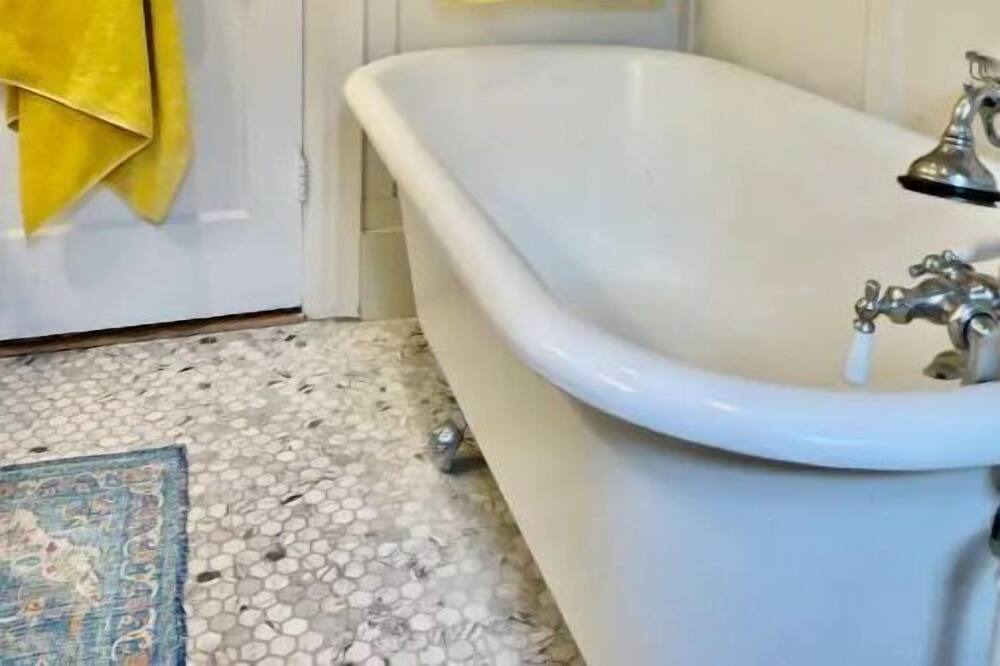 Photo of Bathroom in Saint Clair West Village