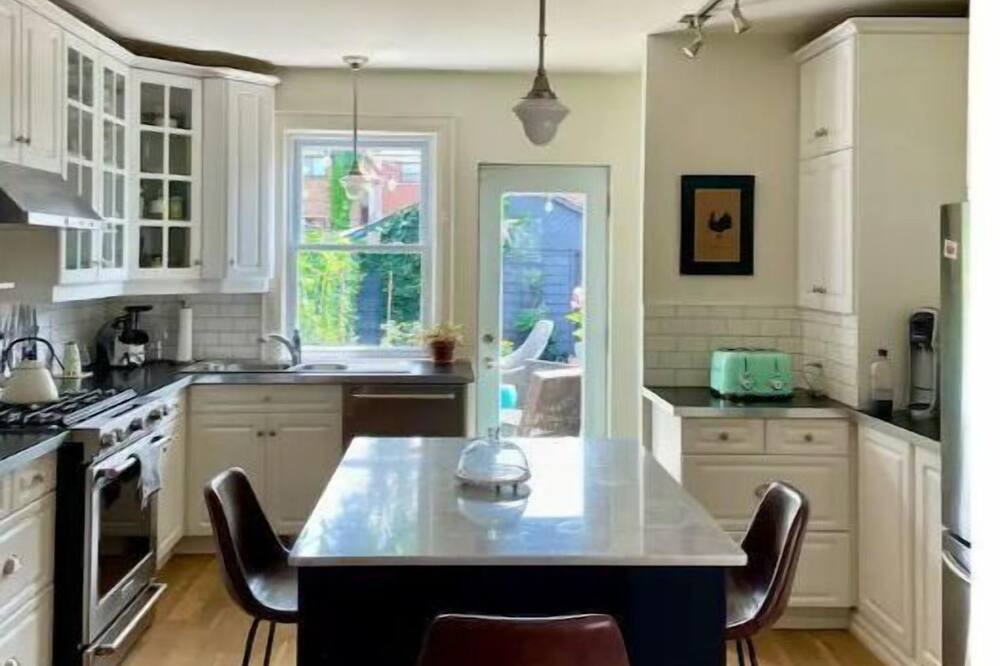 Photo of Kitchen in Saint Clair West Village
