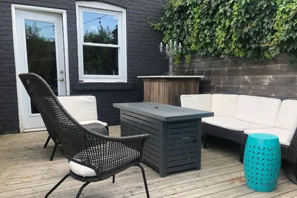 Photo of Patio Balcony in Saint Clair West Village