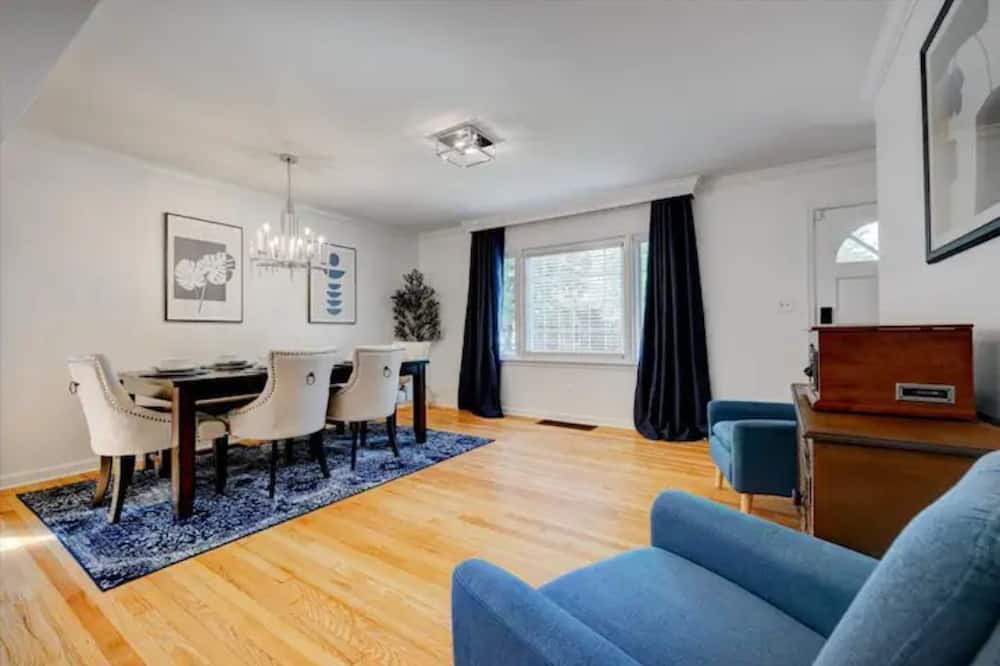 Photo of Livingroom in Willcox