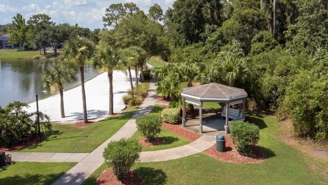 Photo of Outdoor in Lake Berkley