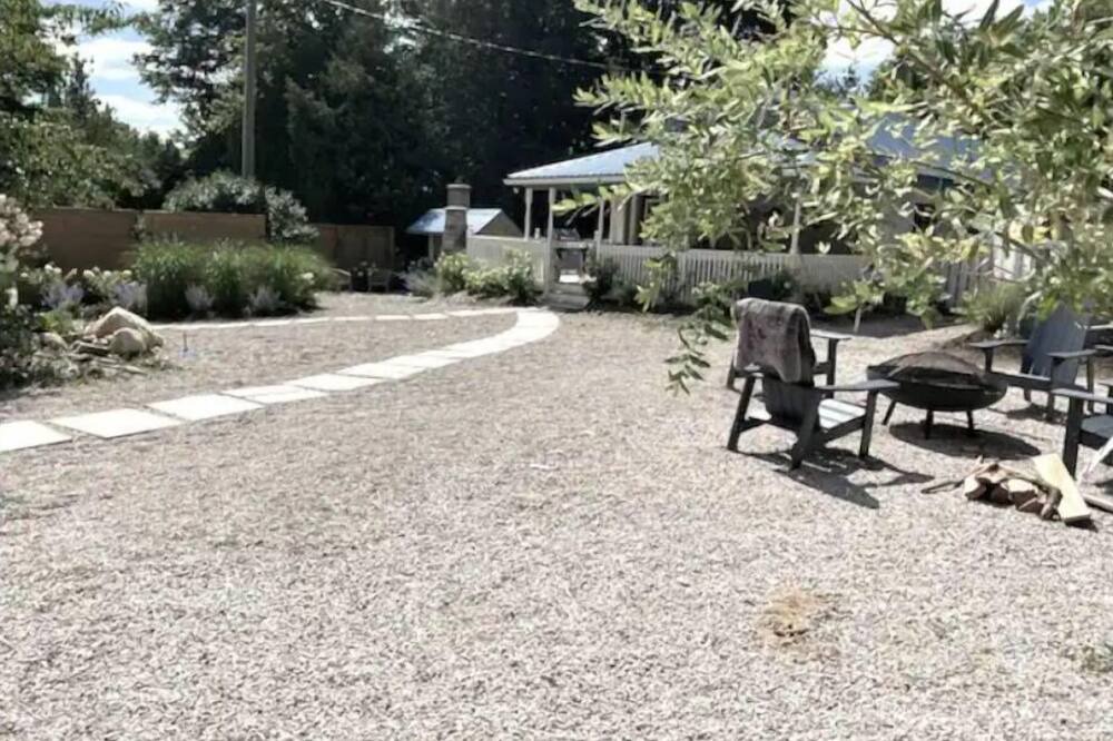 Photo of Outdoor in Grey Highlands