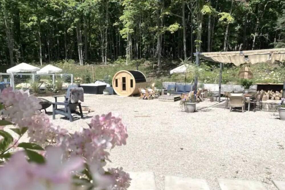 Photo of Outdoor in Grey Highlands