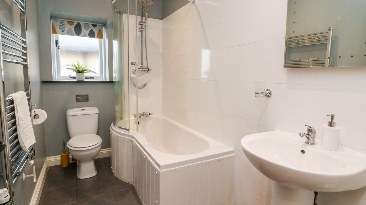 Photo of Others in Lifton