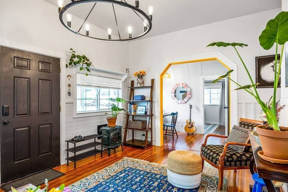 Photo of Livingroom in Westfir