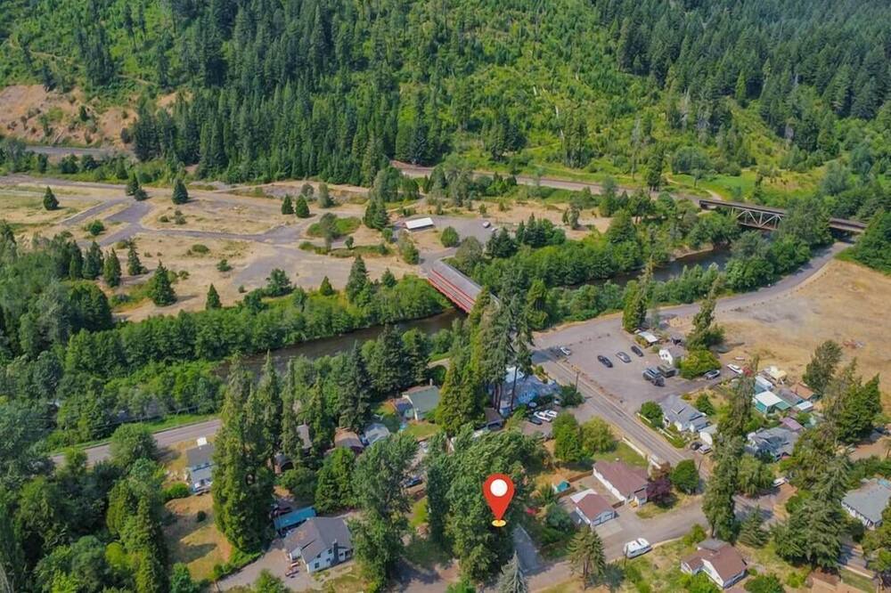 Photo of Others in Westfir