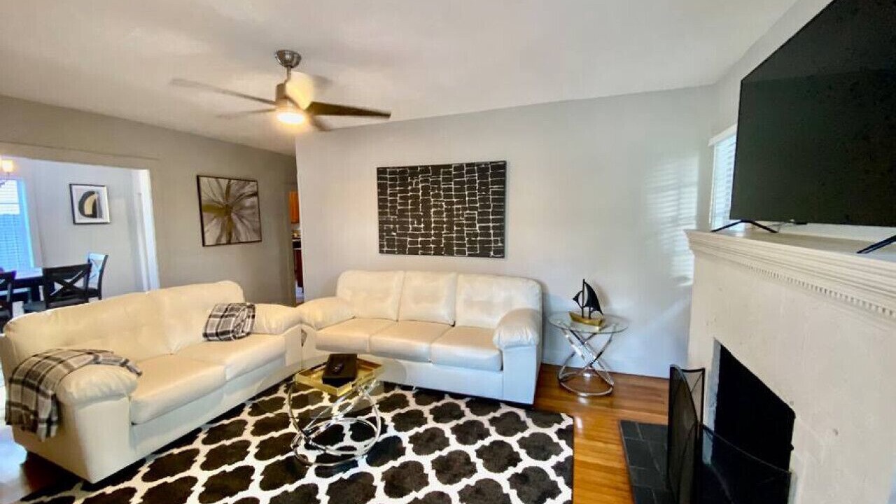 Photo of Livingroom in Pinewood Park