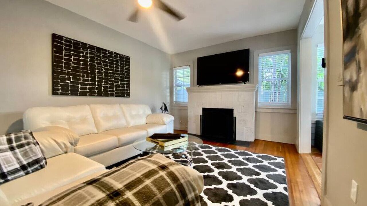 Photo of Livingroom in Pinewood Park