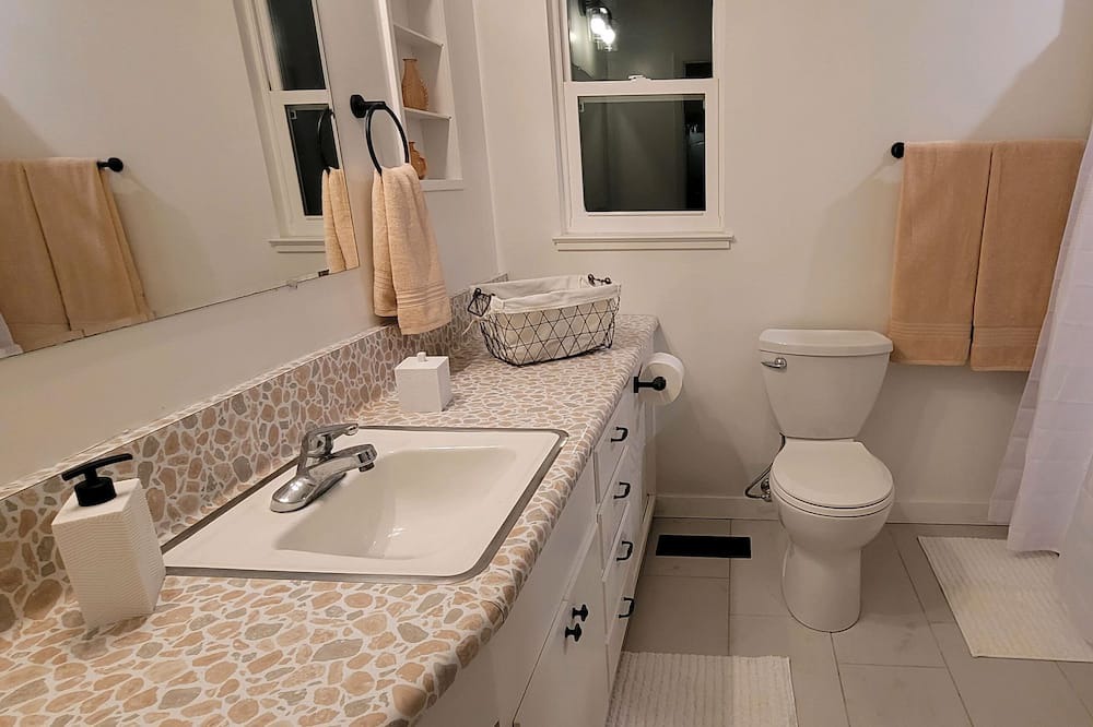 Photo of Bathroom in Pescadero