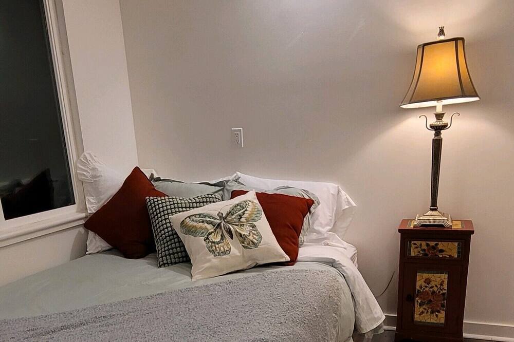 Photo of Bedroom in Pescadero