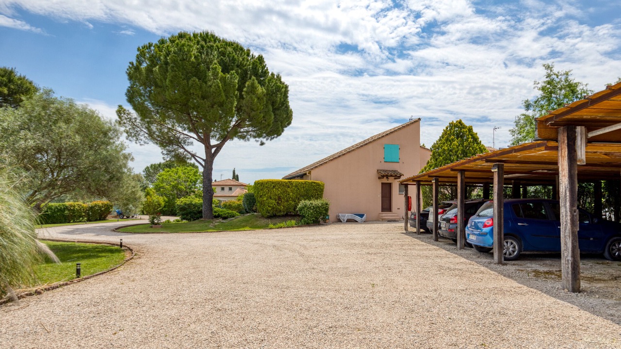 Photo of Outdoor in Villetelle