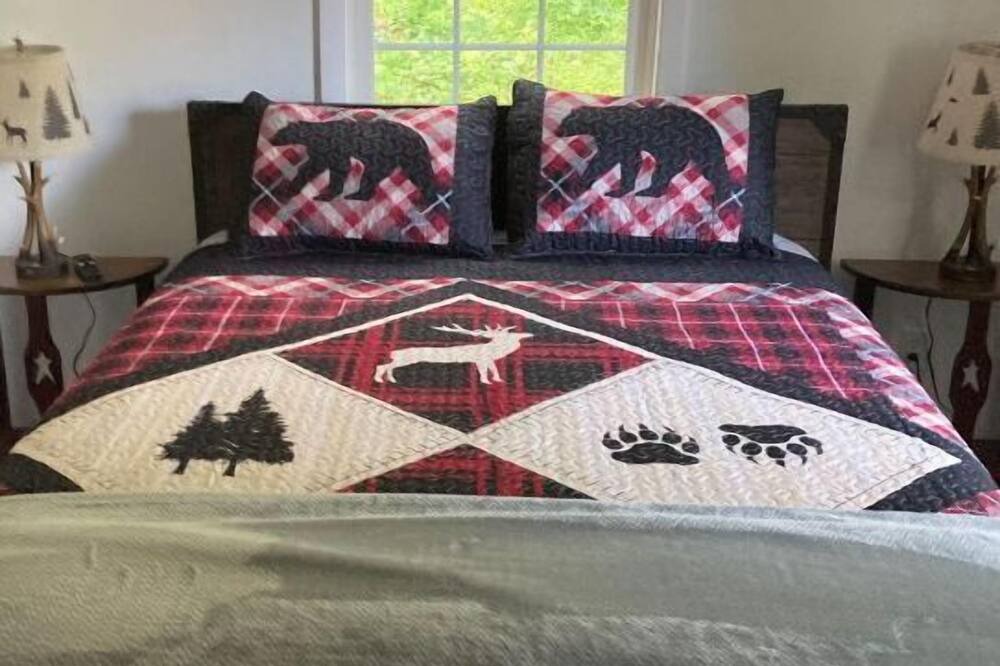 Photo of Bedroom in Centre Hall