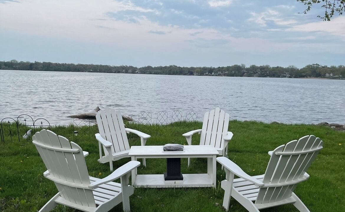 Photo of Outdoor in Round Lake