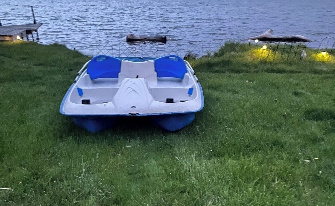 Photo of Outdoor in Round Lake