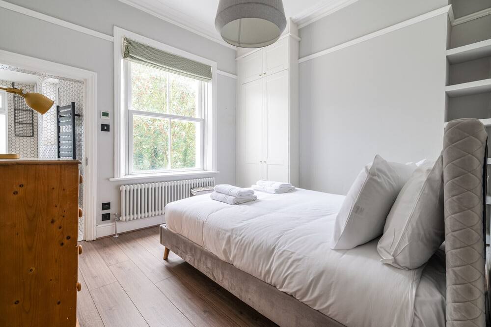 Photo of Bedroom in Thurlow Park