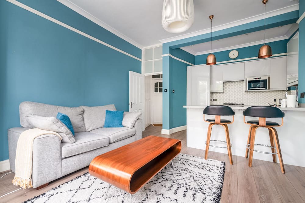 Photo of Livingroom in Thurlow Park