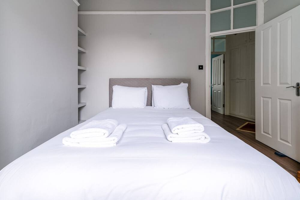 Photo of Bedroom in Thurlow Park