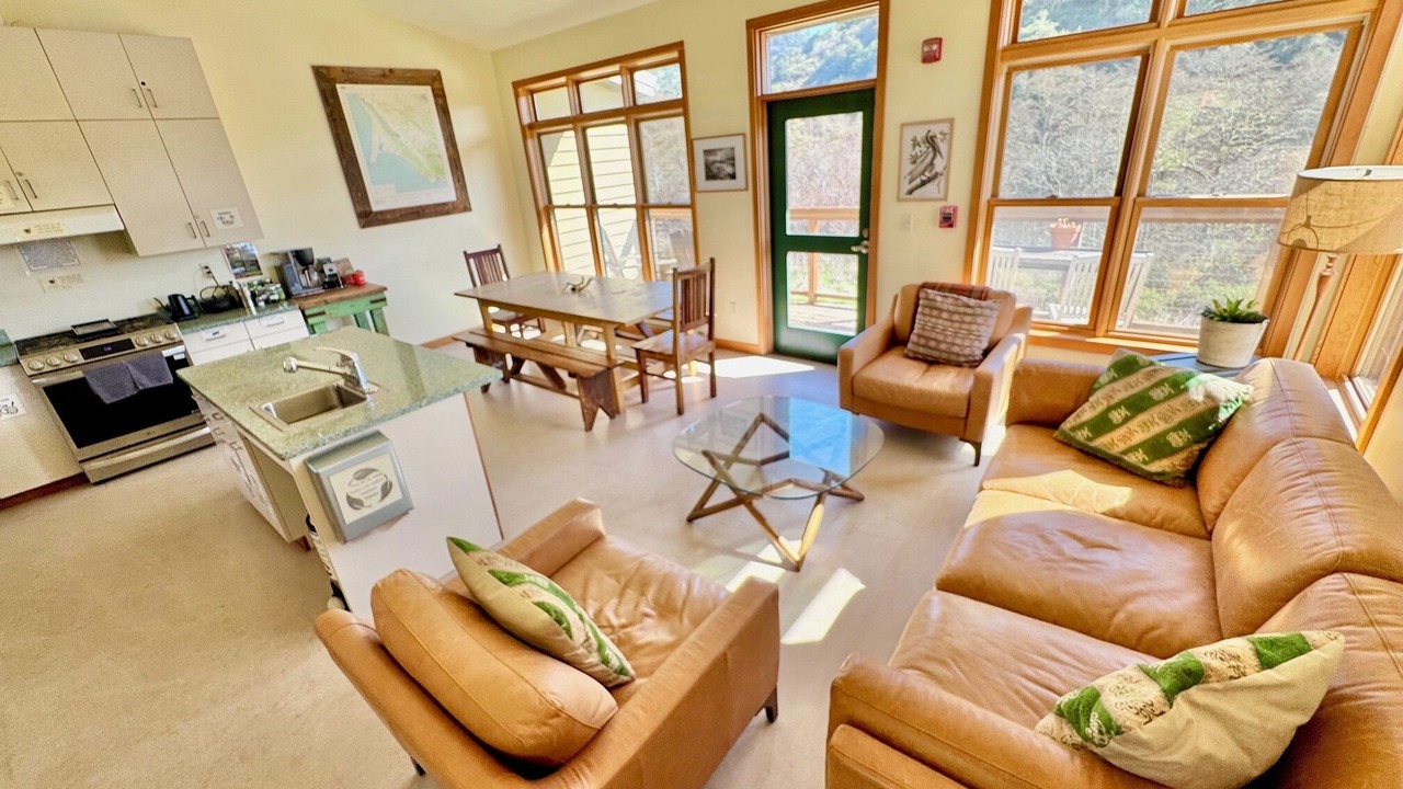 Photo of Livingroom in Point Reyes Station