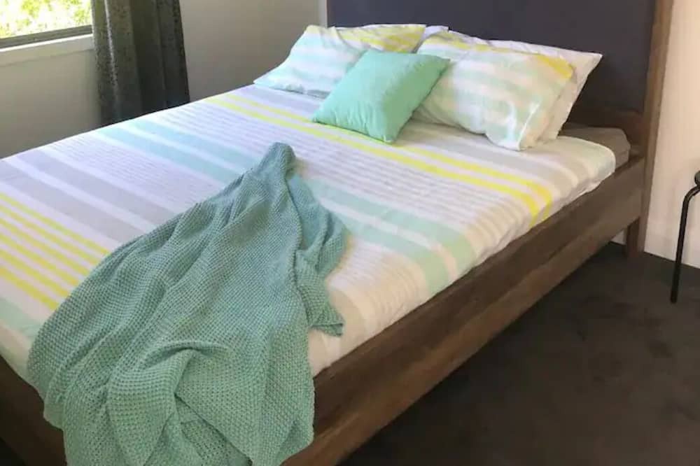 Photo of Bedroom in Hamilton East