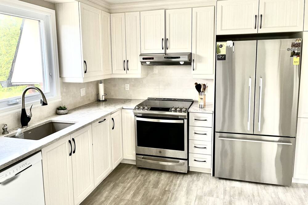 Photo of Kitchen in Laprairie