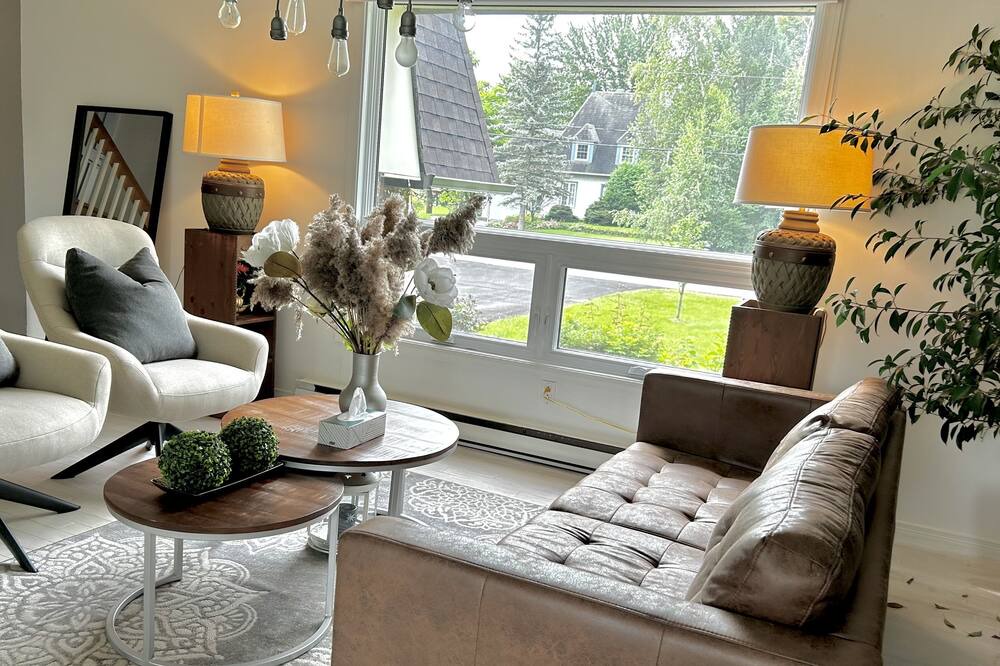 Photo of Livingroom in Laprairie