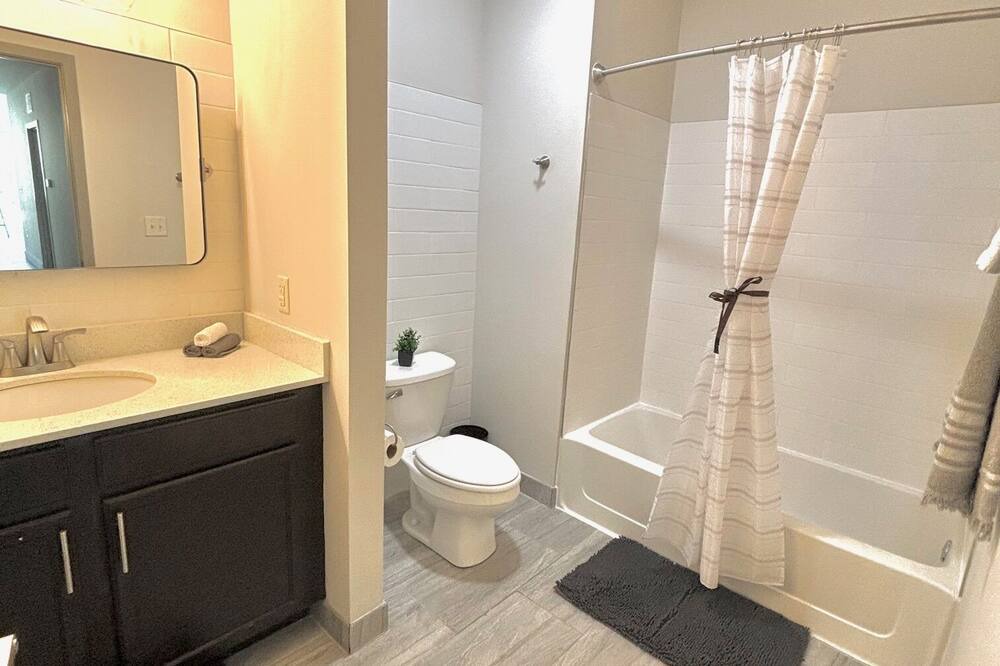 Photo of Bathroom in Chatham-Arch