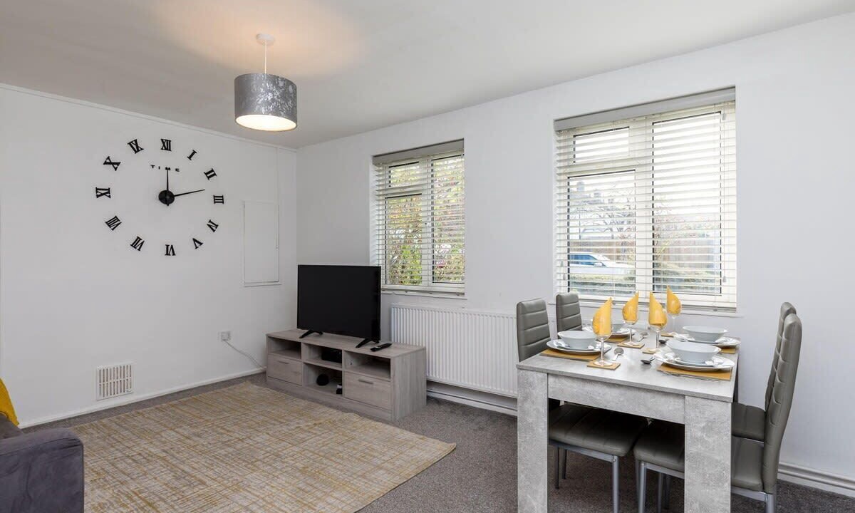 Photo of Others in Ifield