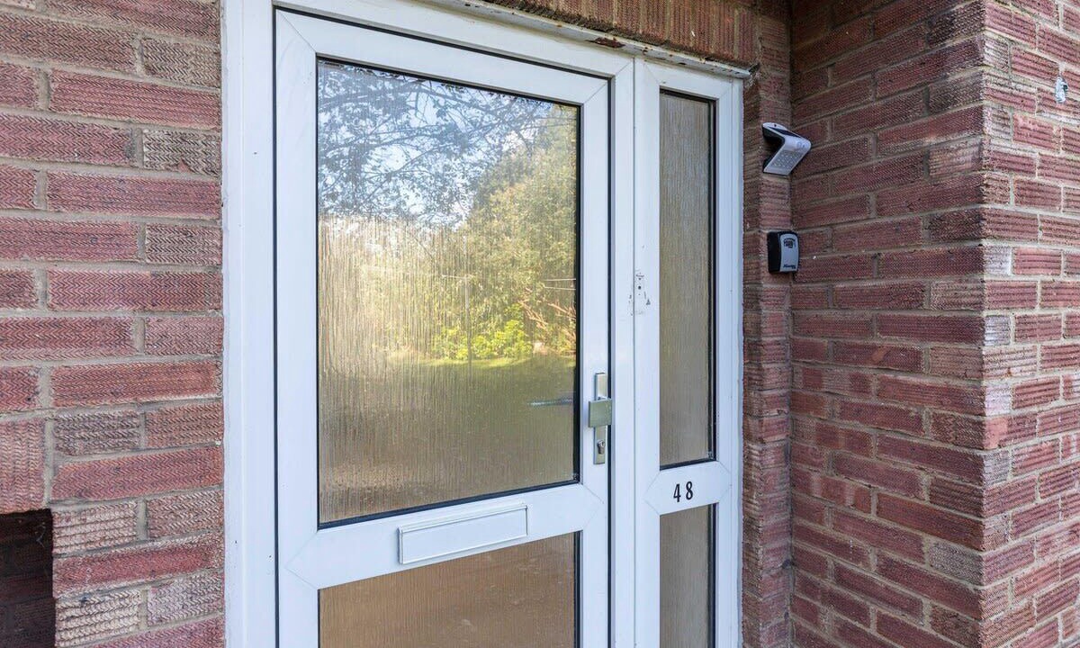 Photo of Outdoor in Ifield