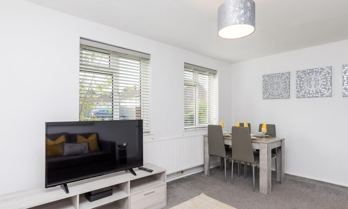 Photo of Others in Ifield