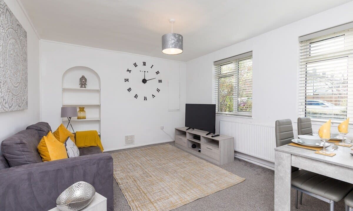 Photo of Others in Ifield