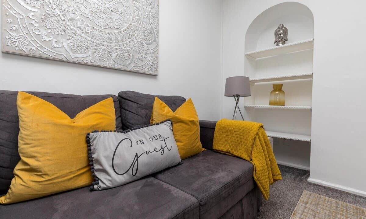 Photo of Others in Ifield