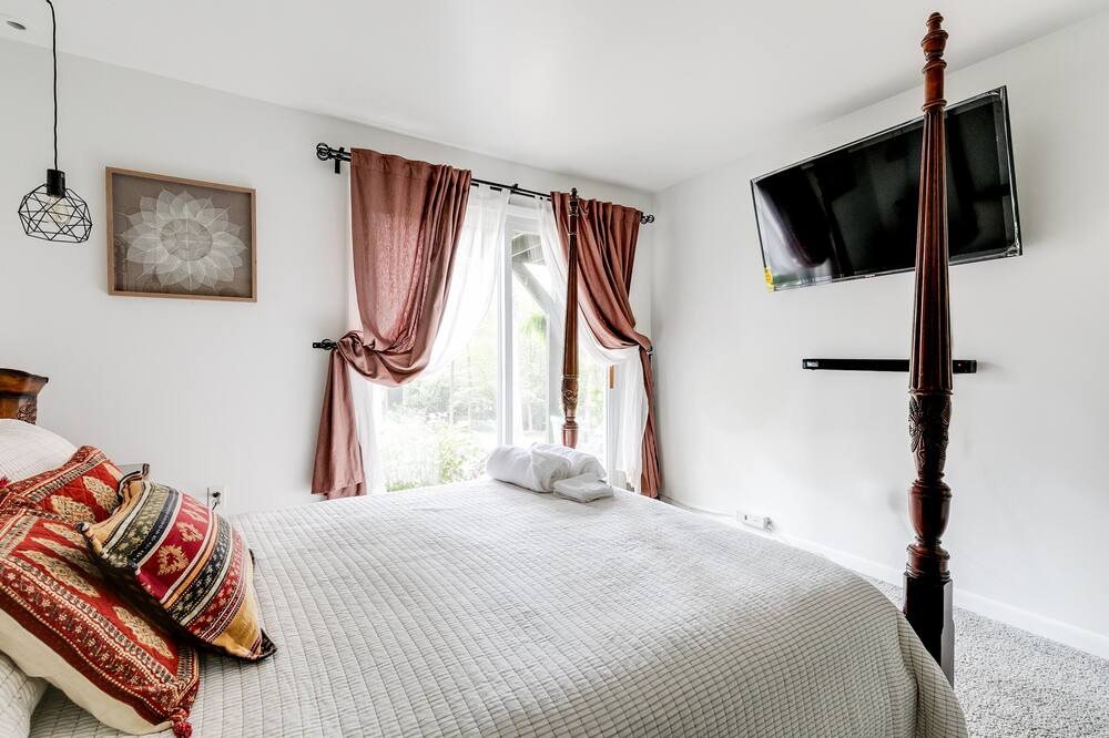 Photo of Bedroom in North Chesterfield