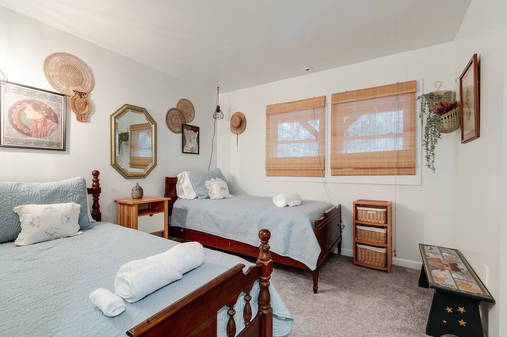 Photo of Bedroom in North Chesterfield