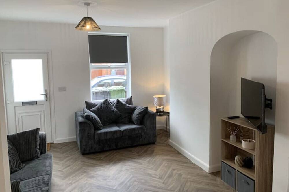 Photo of Livingroom in Kidderminster