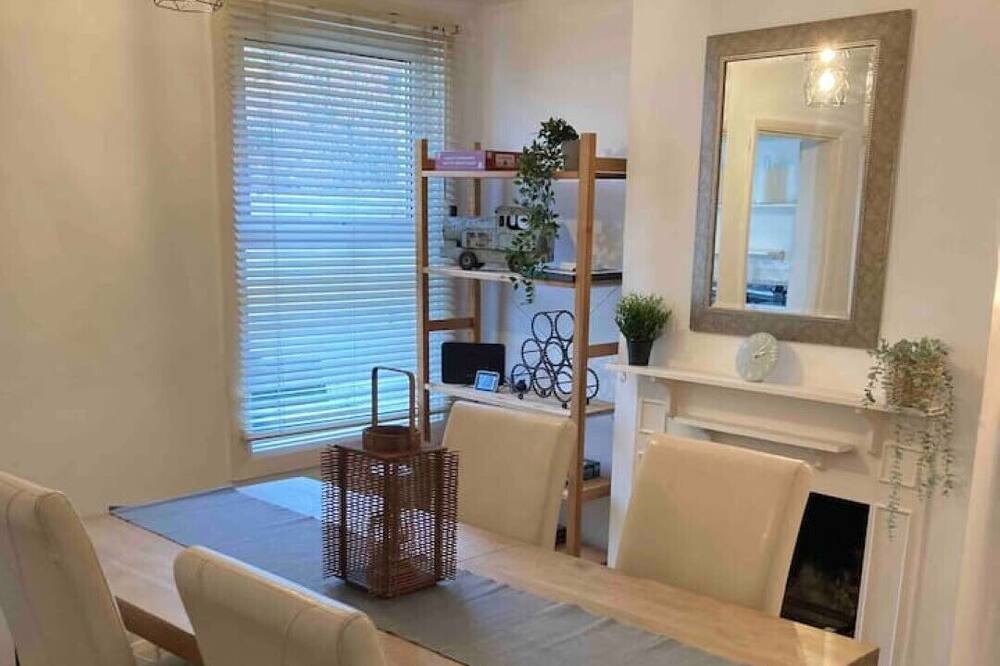 Photo of Others in Calcot